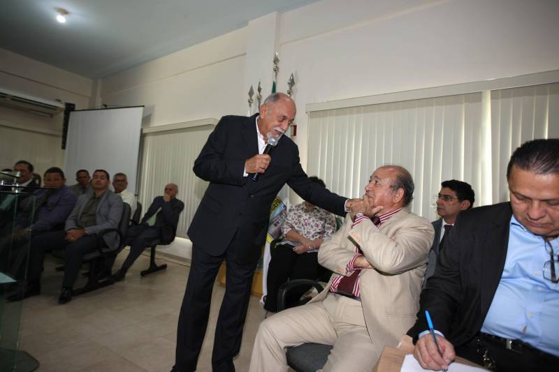 O governador Simão Jatene (foto) participou da reunião de lideranças da Assembleia de Deus, no Pará. A presença dele atendeu a um convite feito pela Convenção Interestadual de Ministros e Igrejas Evangélicas Assembleias de Deus no Estado do Pará (Comieadepa). Acompanhado do presidente da Assembleia Legislativa do Estado do Pará (Alepa), Márcio Miranda e do deputado estadual, Olival Marques.
FOTO: ANTONIO SILVA / AG. PARÁ
DATA: 28.03.2018
BELÉM - PARÁ <div class='credito_fotos'>Foto: Antônio Silva/Ag. Pará | <a href='/midias/2018/originais/57022c22-eb8f-4054-8997-18a5f7cd512c.jpg' download><i class='fa-solid fa-download'></i> Download</a></div>
