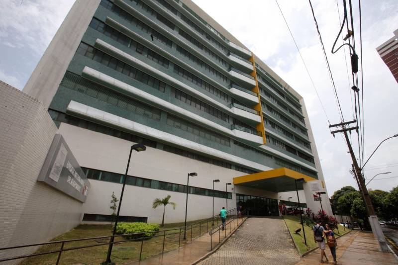 Durante todo o mês de agosto, a Fundação Santa Casa do Pará vai intensificar a campanha de aleitamento materno que é feita permanentemente junto às mães atendidas pelo hospital. O período, conhecido como Agosto Dourado, será marcado por uma programação alusiva à Semana Mundial de Aleitamento Materno, realizada de 1 a 5 de agosto, nas dependências da Santa Casa.
FOTO: CRISTINO MARTINS / ARQUIVO AG. PARÁ
DATA: 29.06.2016
BELÉM - PARÁ <div class='credito_fotos'>Foto: Agência Pará | <a href='/midias/2018/originais/580c8076-dabe-4947-9c3e-01741a680133.jpg' download><i class='fa-solid fa-download'></i> Download</a></div>