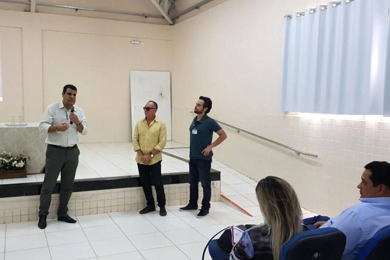 A equipe do Centro Regional de Governo do Sudeste do Pará sediou nos dias 2 e 3 de maio, em Marabá, o workshop “Política Estadual de Socioeconomia, Governança Pública Compartilhada e Planejamento Estratégico Situacional”, ministrado pelos consultores Oscar Marmolejo e Vinícius Ferreira, do Programa das Nações Unidas para o Desenvolvimento (Pnud). Na foto, o secretário Regional do Sudeste, Jorge Bittencourt.
FOTO: ASCOM CRGSP
DATA: 03.05.2018
MARABÁ - PARÁ <div class='credito_fotos'>Foto: ASCOM CRGSP | <a href='/midias/2018/originais/67769084-1fca-43f6-a204-3451635dc368.jpg' download><i class='fa-solid fa-download'></i> Download</a></div>
