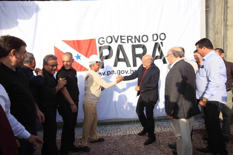 O Parque Estadual do Utinga (PEUt) o mais importante espaço de preservação e estudo da biodiversidade dentro da Região Metropolitana de Belém será reaberto à população a partir desta sexta,16, a partir das 16h30, com apresentações artísticas, com o Boi Veludinho, crianças do Pro Paz e a premiada Orquestra Sinfônica do Theatro da Paz. A apresentação será em um espaço ao ar livre e não será necessária a retirada de ingressos, por esse motivo, a recomendação é que o público chegue cedo, porque a entrada será fechada quando o espaço estiver lotado.
FOTO: MÁCIO FERREIRA / AG PARÁ
DATA: 16.03.2018
BELÉM - PARÁ <div class='credito_fotos'>Foto: MÁCIO FERREIRA/ AG. PARÁ | <a href='/midias/2018/originais/67a1d6a4-c4eb-4c05-a17b-bb2875e168ab.jpg' download><i class='fa-solid fa-download'></i> Download</a></div>
