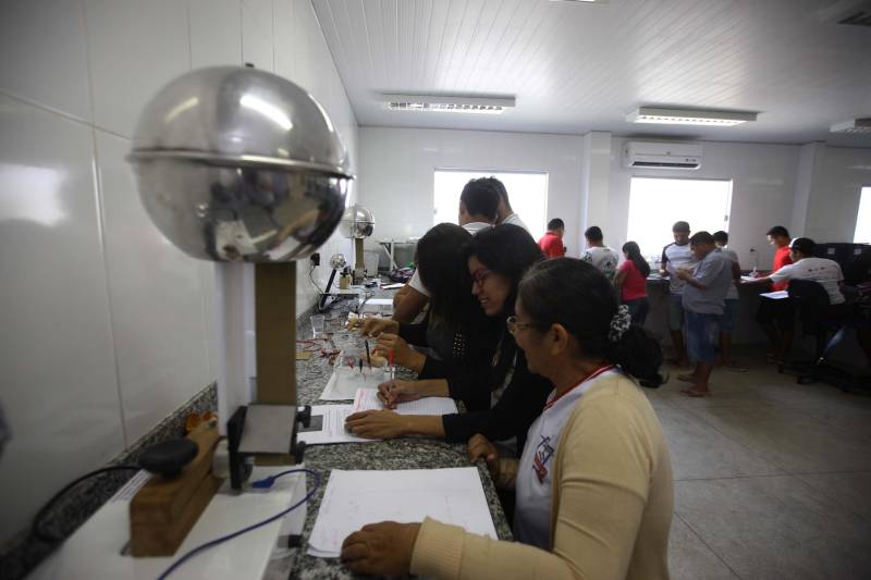 Campus de Salinópolis da UFPA.
FOTO: IGOR BRANDÃO / AG. PARÁ
DATA: 24.04.2018
SALINÓPOLIS - PARÁ <div class='credito_fotos'>Foto: IGOR BRANDÃO / AG. PARÁ | <a href='/midias/2018/originais/6a8d9ea3-49c1-4c26-85e6-2fdb8979f624.jpg' download><i class='fa-solid fa-download'></i> Download</a></div>