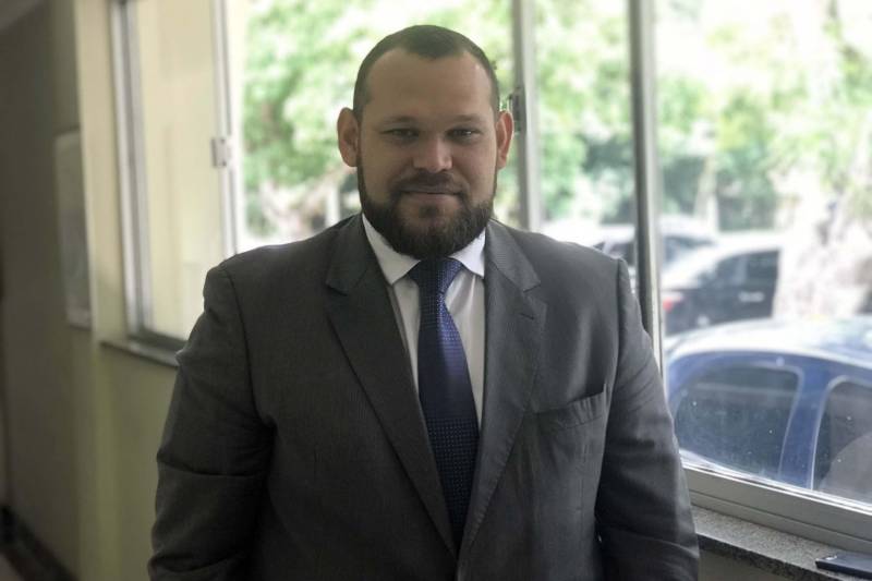De acordo com o secretário de Estado de Justiça e Direitos Humanos, Michell Durans (foto), a iniciativa da oficina é do Governo do Pará, por meio da criação de um Grupo de Trabalho.
FOTO: WAGNER ALMEIDA / ASCOM SEJUDH
DATA: 03.05.2018
BELÉM - PARÁ <div class='credito_fotos'>Foto: Wagner Almeida/ Ascom Sejudh | <a href='/midias/2018/originais/6d83d65e-2eea-4491-b91b-d3f04f058f36.jpg' download><i class='fa-solid fa-download'></i> Download</a></div>