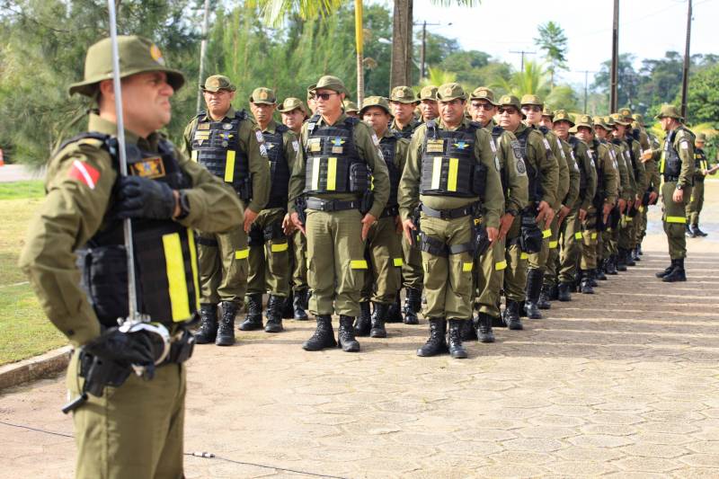 Em comemoração aos seus 43 anos, o Batalhão de Polícia Rodoviária (BPRV) inaugurou na manhã desta sexta-feira (4) o seu Canil, o primeiro setorial do Estado. O canil setorial do BPRV é um projeto operacional que visa intensificar o combate ao tráfico de drogas.
FOTO: MÁCIO FERREIRA / AG. PARÁ
DATA: 04.05.2018
MARITUBA - PARÁ <div class='credito_fotos'>Foto: MÁCIO FERREIRA/ AG. PARÁ | <a href='/midias/2018/originais/6da3543f-4137-430c-970f-eae1c364f284.jpg' download><i class='fa-solid fa-download'></i> Download</a></div>