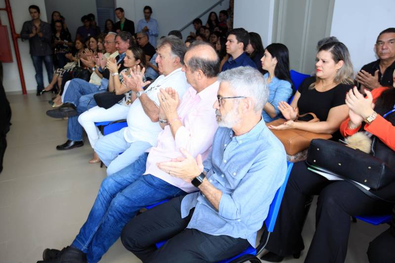 Renovar, reinventar, repensar e preservar a Amazônia e sua extensa biodiversidade serão as principais funções do Centro de Estudos Avançados da Biodiversidade (Ceabio), o primeiro da região Norte e um dos pioneiros do país. Inaugurado nesta quarta-feira (21), o laboratório faz parte do Parque de Ciência e Tecnologia Guamá (PCT Guamá), sediado em Belém.
FOTO: MÁCIO FERREIRA / AG. PARÁ
DATA: 21.02.2018
BELÉM - PARÁ <div class='credito_fotos'>Foto: MÁCIO FERREIRA/ AG. PARÁ | <a href='/midias/2018/originais/704a1965-7020-4fbd-8f9e-e5df4131da5b.jpg' download><i class='fa-solid fa-download'></i> Download</a></div>