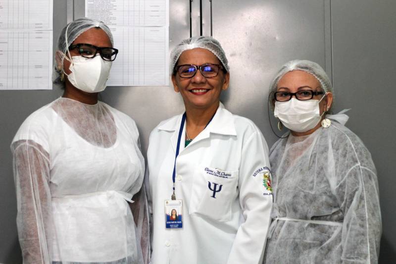 A coleta de material genético para a formação de um banco nacional de dados, afim de desvendar crimes cometidos por condenados da Justiça em todo o país, esta sendo possível através de uma parceria formada entre a Superintendência do Sistema Penitenciário do Estado do Pará (Susipe) e o Centro de Perícia Científica (CPC) Renato Chaves, que ontem (11), concluíram a primeira etapa da coleta de material biológico dos presos custodiados na Central de Triagem Metropolitana II (CTM II), localizada em Ananindeua.

FOTO: VELOSO JÚNIOR / ASCOM SUSIPE
DATA: 12.12.2018
BELÉM - PÁRÁ <div class='credito_fotos'>Foto: Veloso Junior / Ascom Susipe   |   <a href='/midias/2018/originais/722cd48d-ee10-4370-8855-6a37e47214fc.jpg' download><i class='fa-solid fa-download'></i> Download</a></div>