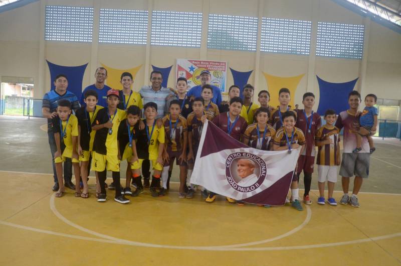 A etapa regional dos Jogos Estudantis Paraenses (Jeps), realizada de 16 a 19 de maio, no município de Igarapé-Açu, no nordeste do Estado, selecionou os times que vão disputar a etapa estadual, em junho, em Belém. Depois dos quatro dias de disputas, Castanhal foi apontada como a delegação que levará para a próxima etapa o maior número de times.
FOTO: RAI PONTES / ASCOM SEDUC
DATA: 20.05.2018
IGARAPÉ-AÇU - PARÁ <div class='credito_fotos'>Foto: Rai Pontes/Ascom Seduc | <a href='/midias/2018/originais/766903bc-debf-4e90-8a86-0c74f5af91fc.jpg' download><i class='fa-solid fa-download'></i> Download</a></div>