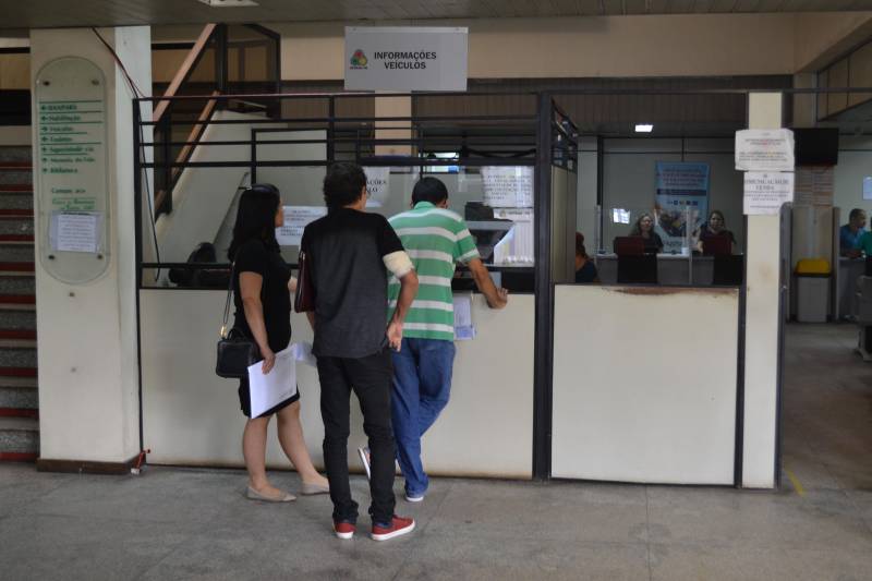 O Departamento Estadual de Trânsito do Pará (Detran-Pa, na foto), comemorou 46 anos de fundação. O órgão que é vinculado Secretaria de Estado da Segurança Pública e da Defesa Social (Segup) foi criado em 20 de dezembro de 1972 para controlar e fiscalizar o trânsito, no Estado.

FOTO: ARQUIVO / ASCOM DETRAN
DATA: 03.01.2010
BELÉM - PARÁ <div class='credito_fotos'>Foto: ASCOM DETRAN   |   <a href='/midias/2018/originais/76bfc420-a50d-4243-8418-b72e2277e36a.jpg' download><i class='fa-solid fa-download'></i> Download</a></div>