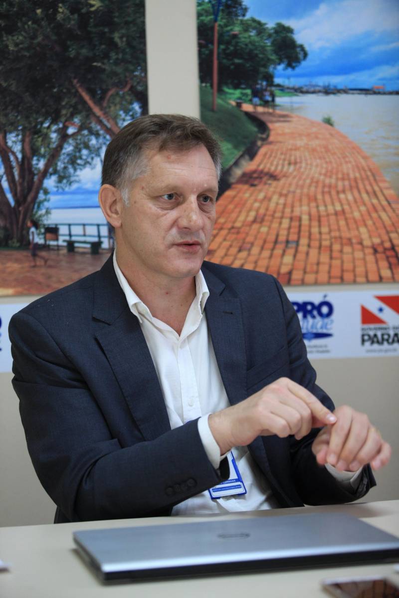 Paulo Czrnhak (foto), diretor operacional da Pró-saúde no Pará, se orgulha do trabalho realizado nos hospitais que gerencia. “Passamos por um processo longo de capacitação de nossos colaboradores, do agente de portaria ao médico, para que inicialmente eles acreditassem nos processos que estávamos implantando.
FOTO: MÁCIO FERREIRA / AG. PARÁ
DATA: 17.02.2017
BELÉM - PARÁ <div class='credito_fotos'>Foto: MÁCIO FERREIRA/ AG. PARÁ | <a href='/midias/2018/originais/785ba962-6d66-483d-8946-c8c8695bc185.jpg' download><i class='fa-solid fa-download'></i> Download</a></div>