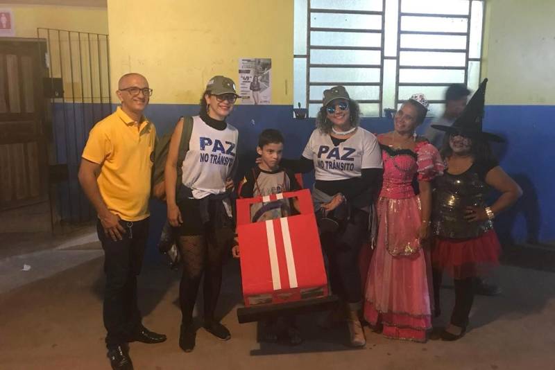 Os municípios de Santo Antônio do Tauá (foto) e Tomé-Açu, no nordeste paraense, receberam ações de educação no trânsito, realizadas pelo Departamento de Trânsito do Estado do Pará (Detran), nas duas últimas semanas.
FOTO: ROSE BARBOSA / ASCOM DETRAN
DATA: 13.11.2018
SANTO ANTÔNIO DO TAUÁ - PARÁ <div class='credito_fotos'>Foto: ROSE BARBOSA / ASCOM DETRAN | <a href='/midias/2018/originais/7873bb12-96d8-4e9b-85d9-c8b195906a17.jpg' download><i class='fa-solid fa-download'></i> Download</a></div>