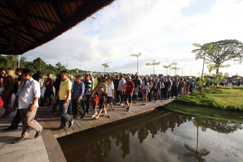 O Parque Estadual do Utinga (PEUt) o mais importante espaço de preservação e estudo da biodiversidade dentro da Região Metropolitana de Belém será reaberto à população a partir desta sexta,16, a partir das 16h30, com apresentações artísticas, com o Boi Veludinho, crianças do Pro Paz e a premiada Orquestra Sinfônica do Theatro da Paz. A apresentação será em um espaço ao ar livre e não será necessária a retirada de ingressos, por esse motivo, a recomendação é que o público chegue cedo, porque a entrada será fechada quando o espaço estiver lotado.
FOTO: SIDNEY OLIVEIRA / AG PARÁ
DATA: 16.03.2018
BELÉM - PARÁ <div class='credito_fotos'>Foto: Sidney Oliveira/Ag. Pará | <a href='/midias/2018/originais/78c741fd-f514-4c70-9658-bab66cac84b1.jpg' download><i class='fa-solid fa-download'></i> Download</a></div>