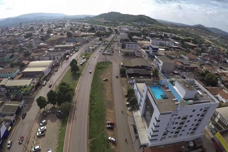Parauapebas (foto) celebra 28 anos de emancipação e desenvolvimento.
FOTO: PORTAL PEBINHA DE AÇÚCAR / AG. PARÁ
DATA: 10.05.2016
PARAUAPEBAS - PARÁ. <div class='credito_fotos'>Foto: PORTAL PEBINHA DE AÇÚCAR / AG. PARÁ | <a href='/midias/2018/originais/7b9cb409-b312-4d1f-983f-a6b5a41dfebf.jpg' download><i class='fa-solid fa-download'></i> Download</a></div>