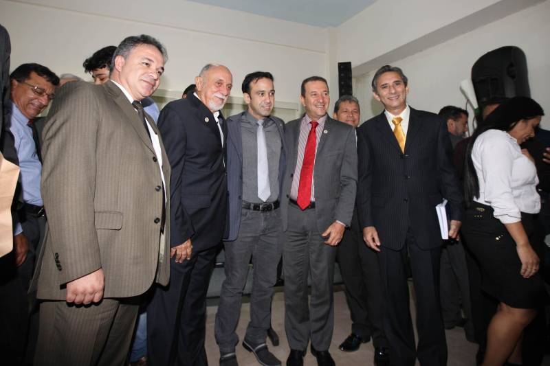 O governador Simão Jatene participou da reunião de lideranças da Assembleia de Deus, no Pará. A presença dele atendeu a um convite feito pela Convenção Interestadual de Ministros e Igrejas Evangélicas Assembleias de Deus no Estado do Pará (Comieadepa). Acompanhado do presidente da Assembleia Legislativa do Estado do Pará (Alepa), Márcio Miranda e do deputado estadual, Olival Marques.
FOTO: ANTONIO SILVA / AG. PARÁ
DATA: 28.03.2018
BELÉM - PARÁ <div class='credito_fotos'>Foto: Antônio Silva/Ag. Pará | <a href='/midias/2018/originais/7e155a64-b71f-49ca-b2ea-71274e448921.jpg' download><i class='fa-solid fa-download'></i> Download</a></div>
