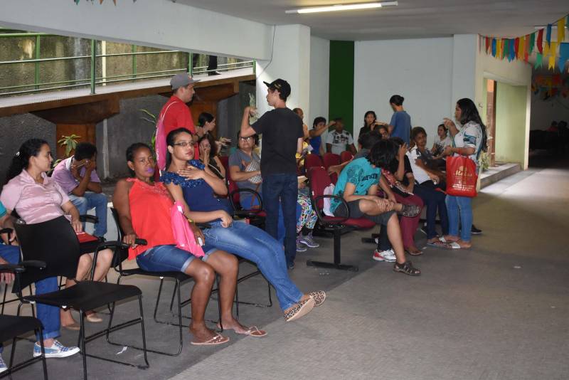 Durante esta semana, as pessoas com deficiência da região do município de Paragominas participaram do recadastramento para a emissão da carteira de gratuidade intermunicipal. Durante os três dias de atendimento, os profissionais da Agência de Regulação e Controle de Serviços Públicos do Estado do Pará (Arcon) e da Secretaria de Saúde Pública do Estado do Pará (Sespa) registraram e fizeram avaliações no Centro de Reabilitação da Pessoa com Deficiência. Mais de 1,5 de pessoas já se recadastraram. Em Belém (foto), os atendimentos passam a ocorrer normalmente. A contar da segunda-feira (9), os pacientes que demandarem atendimento oftalmológico e otorrinolaringológico no Centro Integrado de Inclusão e Cidadania (CIIC) serão encaminhados para lá.
FOTO: ASCOM / ARCON
DATA: 07.07.2018
BELÉM - PARÁ <div class='credito_fotos'>Foto: ASCOM / ARCON | <a href='/midias/2018/originais/7e17394e-f170-423a-835f-8663dd425b1c.jpg' download><i class='fa-solid fa-download'></i> Download</a></div>