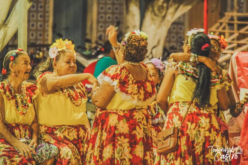 A população de Cametá, no Tocantins, comemorou neste domingo (24), o último dia da festividade do padroeiro da cidade, São João Batista, que vem ganhando homenagem especial desde o dia 14 de junho.
FOTO: TONINHO CASTRO / PREFEITURA DE CAMETÁ
DATA: 24.06.2018
CAMETÁ - PARÁ <div class='credito_fotos'>Foto: TONINHO CASTRO / PREFEITURA DE CAMETÁ | <a href='/midias/2018/originais/7f060aeb-1bc8-4050-88f8-2fed8995f14d.jpg' download><i class='fa-solid fa-download'></i> Download</a></div>