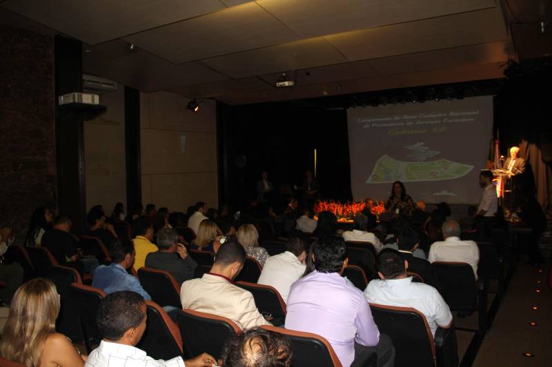 Belém foi palco do lançamento do Cadastur 3.0 para a Região Norte, na manhã desta quinta-feira (15), no auditório do Sesc Boulevard. O evento contou com a presença de representantes do Ministério do Turismo (MTur), Secretaria de Estado de Turismo (Setur), gestores de 34 municípios, agentes de viagens, guias e bacharéis em turismo.
FOTO: ASCOM SETUR
DATA: 15.03.2018
BELÉM - PARÁ <div class='credito_fotos'>Foto: ASCOM SETUR | <a href='/midias/2018/originais/80f3b582-5252-48c9-87f7-3c44c414a007.jpg' download><i class='fa-solid fa-download'></i> Download</a></div>
