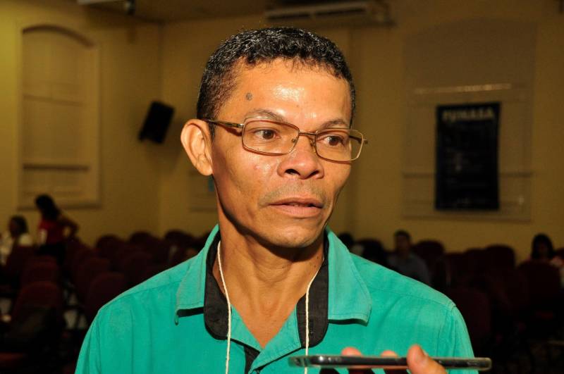 O ouvidor de Altamira, José Domingos Pereira, que é servidor efetivo do município, informou que a Ouvidoria ainda está em fase de implantação. “Estamos na etapa de divulgação do serviço nas unidades de saúde, nos hospitais e no sistema como um todo, tudo com apoio do 10º Centro Regional de Saúde da Sespa
FOTO: JOSÉ PANTOJA / ASCOM SESPA
DATA: 21.02.2018
BELÉM - PARÁ <div class='credito_fotos'>Foto: José Pantoja / Ascom Sespa | <a href='/midias/2018/originais/8470e72e-1f10-4106-8085-c709af3d82cc.jpg' download><i class='fa-solid fa-download'></i> Download</a></div>