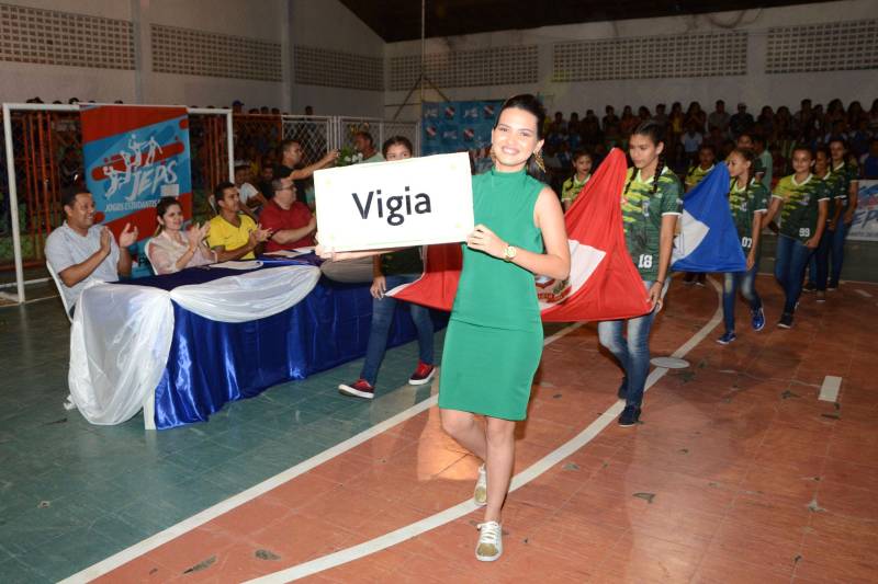 A histórica Vigia de Nazaré, no nordeste paraense, sediará no período de 1 a 6 de maio, a etapa regional dos Jogos Estudantis Paraenses (Jeps), que chega este ano a 60ª edição, a segunda competição escolar mais antiga do Brasil, só ficando atrás dos jogos estudantis do Estado do Paraná.
FOTO: FERNANDO NOBRE / ASCOM SEDUC
DATA: 02.05.2018
VIGIA - PARÁ <div class='credito_fotos'>Foto: FERNANDO NOBRE/ASCOM SEDUC | <a href='/midias/2018/originais/8674253f-2d25-4ff2-b4c5-fb5f205b5c1c.jpg' download><i class='fa-solid fa-download'></i> Download</a></div>