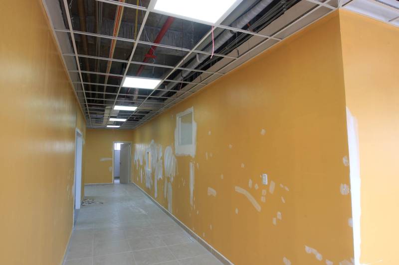 Em Capanema, está sendo construído o Hospital Regional dos Caetés (foto). É mais uma unidade de saúde estratégica na cobertura de alta e média complexidade; atenderá a população de 17 municípios da Região Nordeste
FOTO: SIDNEY OLIVEIRA / AG. PARÁ
DATA: 18.10.2018
CASTANHAL - PARÁ <div class='credito_fotos'>Foto: Sidney Oliveira/Ag. Pará | <a href='/midias/2018/originais/8878f3ea-68ed-44db-8e69-d095d2012b0d.jpg' download><i class='fa-solid fa-download'></i> Download</a></div>
