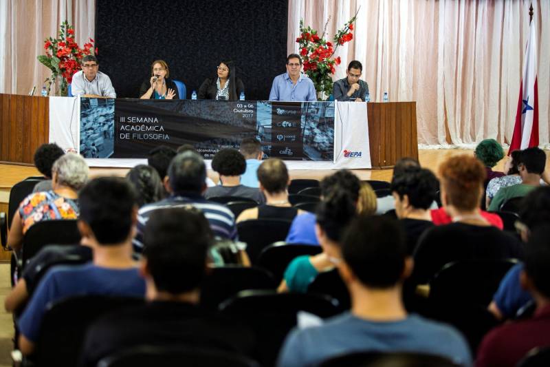Estão abertas as inscrições para a IV Semana Acadêmica de Filosofia da Universidade do Estado do Pará (Uepa). O evento será entre os dias 5 e 8 de novembro, a partir das 8h, no Centro de Ciências Sociais e Educação (CCSE), localizado na travessa Djalma Dutra, s/n, bairro do Telégrafo, em Belém. Na foto, evento realizado no ano de 2017.
FOTO: NAILANA THIELY / ARQUIVO ASCOM UEPA
DATA: 03.10.2017
BELÉM - PARÁ
<div class='credito_fotos'>Foto: Nailana Thiely / Ascom Uepa | <a href='/midias/2018/originais/896ee835-8c01-49aa-83c0-24ca568e4224.jpg' download><i class='fa-solid fa-download'></i> Download</a></div>