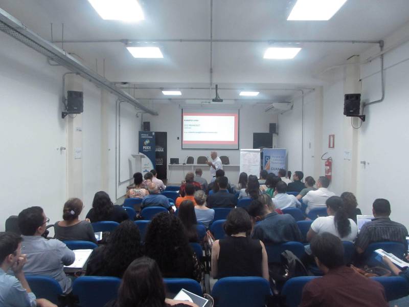 O Parque de Ciência e Tecnologia (PCT) Guamá e o Núcleo Operacional Belém do Programa de Qualificação para Exportação, da Agência Brasileira de Promoção de Exportações e Investimentos (Peiex/Apex-Brasil), realizaram na última quinta-feira (12) a oficina “Inovação e Desenvolvimento de Produtos para o Comércio Exterior”. Participaram cerca de 50 empresas, que já iniciaram suas atividades no comércio exterior ou integram o Programa de Qualificação para Exportação (Peiex). A oficina foi conduzida por Roberto Lang, consultor com experiência em Gestão e Marketing para Exportação, que atua no Brasil e no exterior. Durante a oficina, foram apresentados práticas e conhecimentos técnicos para que os participantes desenvolvam estratégias e competências destinadas a aprimorar seus produtos e empresas, tornando-os mais competitivos para o comércio exterior.
FOTO: ASCOM / SECTET
DATA: 13.04.2018
BELÉM - PÁRÁ <div class='credito_fotos'>Foto: Ascom Sectet | <a href='/midias/2018/originais/8af1d914-8d62-47e0-968b-c88794fff669.jpg' download><i class='fa-solid fa-download'></i> Download</a></div>