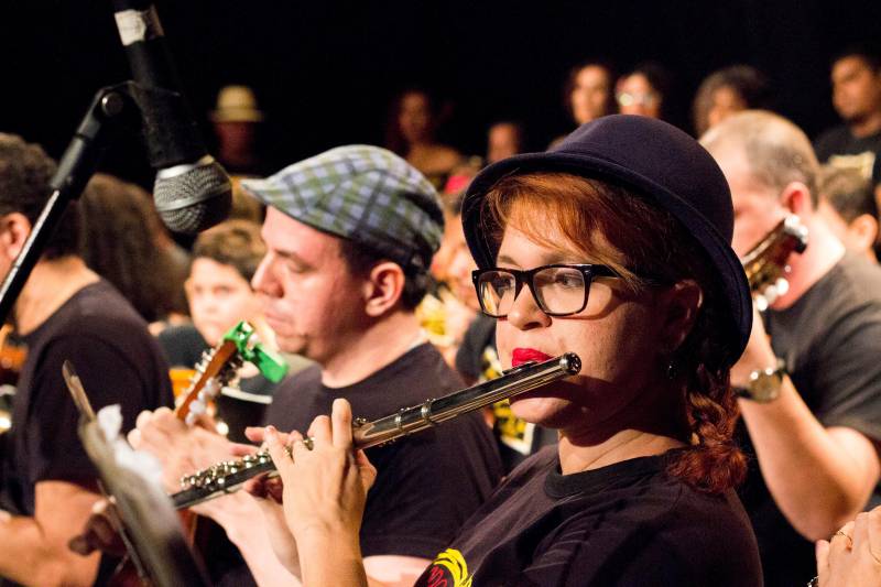 Há 12 anos o Projeto Choro do Pará visa manter vivo esse gênero musical, também chamado de chorinho. O encerramento do primeiro módulo de 2018 será com um concerto nesta sexta-feira (4), às 20 h, no Teatro Waldemar Henrique, em Belém, com entrada franca.
FOTO: ASCOM FCP
DATA: 03.05.2018
BELÉM - PARÁ <div class='credito_fotos'>Foto: ASCOM FCP | <a href='/midias/2018/originais/8b1d908a-0ffe-4dca-9246-c6d89584f4f0.jpg' download><i class='fa-solid fa-download'></i> Download</a></div>