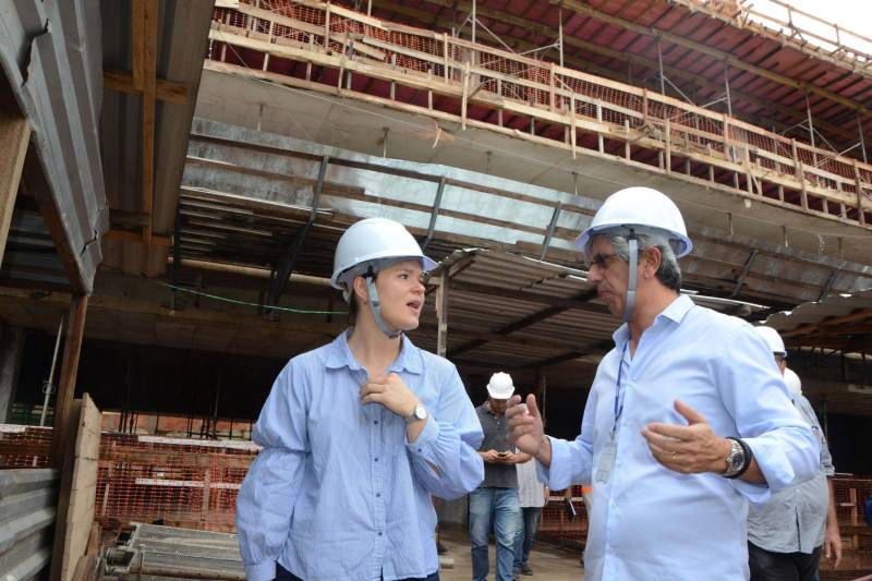 A Secretaria do Estado de Educação (Seduc) recebeu, nos dias 29 e 30 de maio, a Missão de Salvaguardas Ambientais do Banco Interamericano de Desenvolvimento (BID). O objetivo da visita de dois técnicos da organização foi acompanhar a gestão ambiental e social do Programa de Melhoria da Qualidade e Expansão da Cobertura da Educação Básica.

FOTO: ELISEU DIAS / ASCOM SEDUC
DATA: 30.05.2018
BELÉM - PARÁ <div class='credito_fotos'>Foto: Eliseu Dias / Ascom Seduc   |   <a href='/midias/2018/originais/8e004e3d-1763-42ad-8fa7-51e75dc17de1.jpg' download><i class='fa-solid fa-download'></i> Download</a></div>