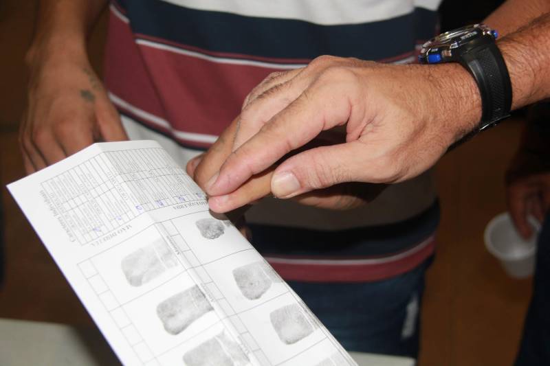 Projeto Estação Cidadania, do Governo do Estado, ontem (24), no espaço Apoena, em Ananindeua. A iniciativa tem como objetivo garantir direitos e promover a inclusão cidadã de adolescentes e jovens autores de atos infracionais, que cumprem medidas socioeducativas na Fundação de Atendimento Socioeducativo do Pará (Fasepa).
FOTO; ALBERTO PASSOS / ASCOM FASEPA
DATA: 24.04.2018
ANANINDEUA - PARÁ <div class='credito_fotos'>Foto: ALBERTO PASSOS/ ASCOM FASEPA | <a href='/midias/2018/originais/9452fa39-6969-4e87-a341-9fa1e9f1e03c.jpg' download><i class='fa-solid fa-download'></i> Download</a></div>