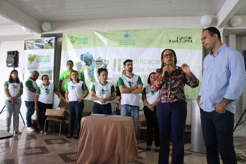 A primeira etapa da II Qualificação para Gestão Ambiental dos municípios paraenses, promovida pela Secretaria de Estado de Meio Ambiente e Sustentabilidade (Semas) e pelo Programa Municípios Verdes (PMV), foi concluída na sexta-feira (11), com a participação de 80 pessoas.
FOTO: ASCOM SEMAS
DATA: 11.05.2018
BELÉM - PARÁ <div class='credito_fotos'>Foto: ASCOM SEMAS | <a href='/midias/2018/originais/9580bca4-80bb-4086-92f1-771c3ac25bf2.jpg' download><i class='fa-solid fa-download'></i> Download</a></div>