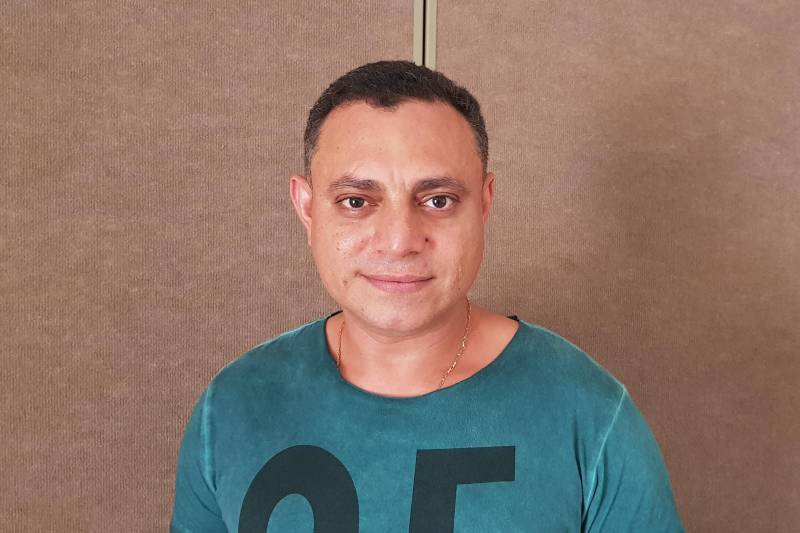 “O governo federal detém 60% de tudo que é arrecadado no País. Existe um fundo chamado ‘transferências voluntárias’, com cerca de R$ 300 bilhões por ano, e que só pode ser acessado através do Sistema de Convênios (Siconv), do Ministério do Planejamento. Então, o município que não tiver capacidade de usar esse sistema vai ficar sem acesso aos recursos”, informou o coordenador-geral da Rede Siconv no Pará, Gabriel Peixoto, no módulo que trata sobre o tema no Workshop de Melhoria Fiscal, realizado pela Secretaria Extraordinária dos Municípios Sustentáveis (Seemsu), em parceria com a Escola de Governança do Pará (EGPA) e Secretaria de Estado de Administração (Sead). Na foto, o diretor administrativo da Secretaria de Educação do Município de Itupiranga, Wilker Lemos.
FOTO: KÉLIA SANTOS / ASCOM CRGSP
DATA: 04.03.2018
SANTARÉM - PARÁ <div class='credito_fotos'>Foto: KÉLIA SANTOS / ASCOM CRGSP | <a href='/midias/2018/originais/97c5d4ea-73a0-401f-b137-bce12ef2a992.jpg' download><i class='fa-solid fa-download'></i> Download</a></div>