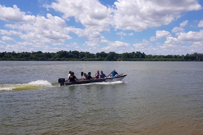A 100 quilômetros de Marabá, a cidade de Palestina do Pará se torna um recanto para os veranistas que procuram nas águas do Araguaia descanso, contemplação da natureza e diversão.
FOTO: ASCOM CRGSP
DATA: 08.07.2018
PALESTINA DO PARÁ - PARÁ <div class='credito_fotos'>Foto: ASCOM CRGSP | <a href='/midias/2018/originais/98bb0501-beef-4751-ab6a-5801ed0501bf.jpg' download><i class='fa-solid fa-download'></i> Download</a></div>