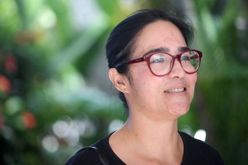 Nos municípios de Braganca e Capanema, no nordeste do Estado, as provas foram realizadas com tranquilidade. A bióloga Alexandra de Araújo Pereira, 38 anos (foto), entregou a prova às 10 horas e foi a primeira candidata a sair no Colégio São Pio X, centro de Capanema.
FOTO: MARCELO LELIS / AG. PARÁ
DATA: 24.06.2018
CAPANEMA - PARÁ <div class='credito_fotos'>Foto: Marcelo Lelis / Ag. Pará | <a href='/midias/2018/originais/9af3431e-2e7e-478c-802e-2f41c401c096.jpg' download><i class='fa-solid fa-download'></i> Download</a></div>