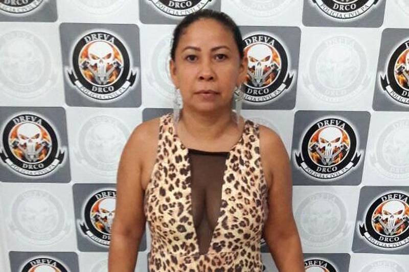 A Polícia Civil apresentou, nesta sexta-feira (6), os resultados de uma operação policial que levou às prisões de quatro pessoas acusadas de envolvimento em uma associação criminosa responsável por roubos de carros, em Belém. Dois veículos roubados foram apreendidos em poder dos presos Paulo Sérgio Neri Ferreira; Luiz Nazareno Lopes Ferreira, Anderson Matos da Silva e França Meire Gonçalves Sena (foto).
FOTO: ASCOM POLÍCIA CIVIL
DATA: 06.04.2018
BELÉM - PARÁ <div class='credito_fotos'>Foto: Ascom Polícia Civil | <a href='/midias/2018/originais/9c6a02bd-e780-4c3d-b4ca-9851833f760a.jpg' download><i class='fa-solid fa-download'></i> Download</a></div>