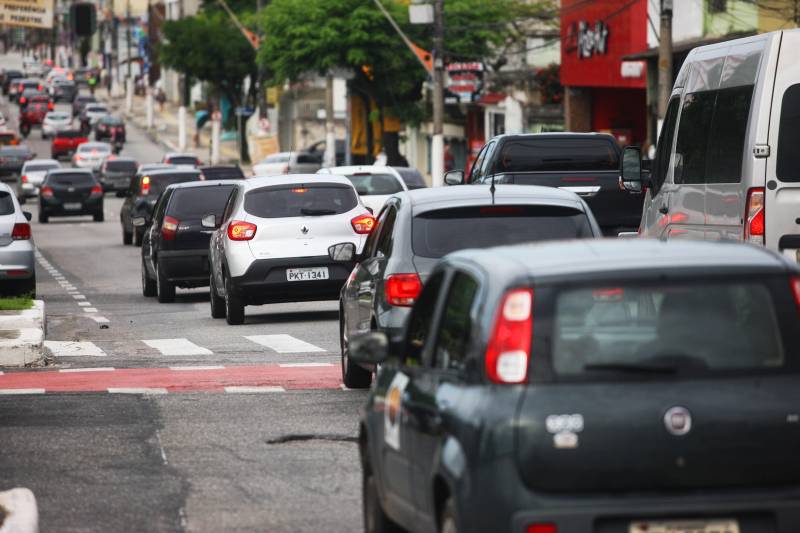 Até o dia 13 de fevereiro os proprietários de veículos com placas de finais incluídos no intervalo 72-92 poderão garantir descontos no pagamento do Imposto sobre a Propriedade de Veículos Automotores (IPVA).

FOTO: IGOR BRANDÃO / AG. PARÁ
DATA: 09.02.2018
BELÉM - PARÁ <div class='credito_fotos'>Foto: IGOR BRANDÃO / AG. PARÁ   |   <a href='/midias/2018/originais/a4b0f5ea-4fd1-4b13-8cc6-6ab764e74bfb.jpg' download><i class='fa-solid fa-download'></i> Download</a></div>