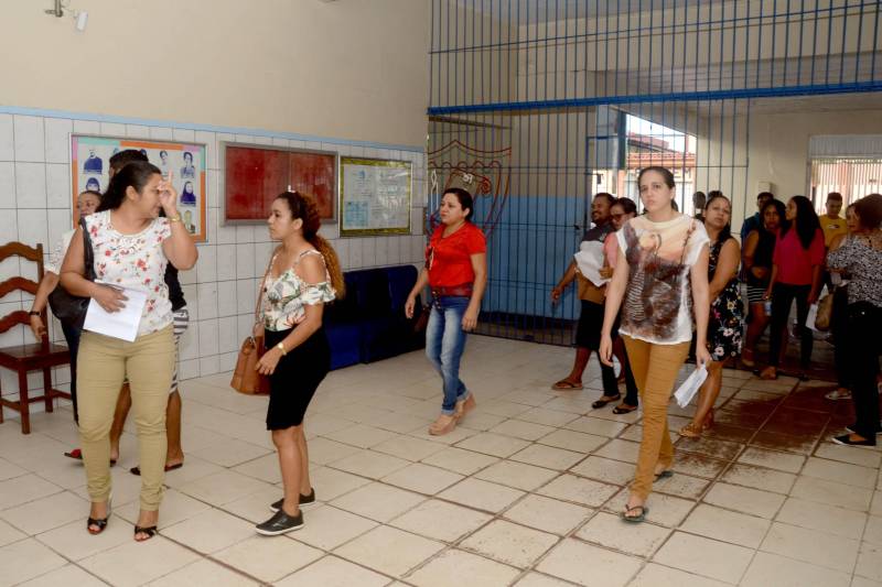 No município de Abaetetuba (foto), 3.015 candidatos fizeram a prova do concurso da Seduc.
FOTO: ELISEU DIAS / ASCOM SEDUC
DATA: 24.06.2018
ABAETETUBA - PARÁ <div class='credito_fotos'>Foto: Eliseu Dias / Ascom Seduc | <a href='/midias/2018/originais/a4e9bfa9-2979-4d37-9281-40e674200a36.jpg' download><i class='fa-solid fa-download'></i> Download</a></div>