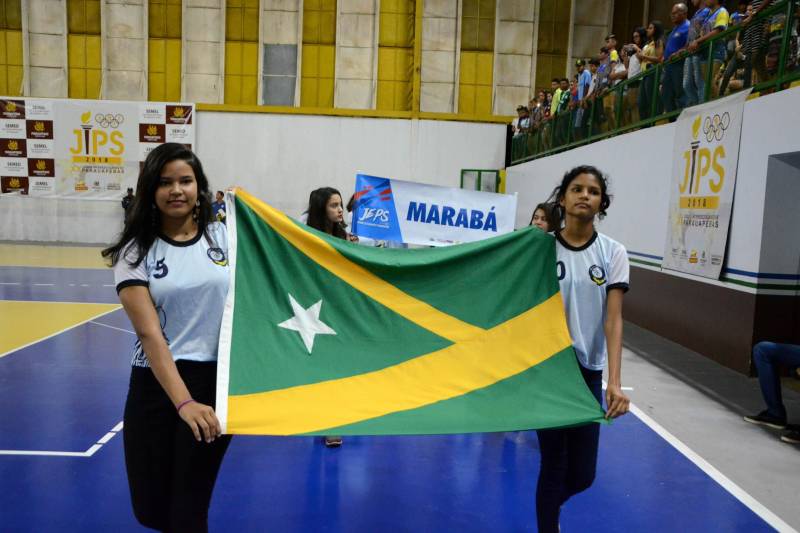 Ação esportivo-educacional que há mais de meio século propõe disseminar a cultura da paz e descobrir talentos esportivos, os Jogos Estudantis Paraenses (Jeps) chegam à sua 60ª edição. Até o dia 26 de maio, o município de Parauapebas, no sudeste do Estado, sedia a etapa Carajás, a quarta e última regional, que apontará os representantes da região que vão disputar a etapa estadual, em Belém.
FOTO: FERNANDO NOBRE / ASCOM SEDUC
DATA: 23.05.2018
PARAUAPEBAS - PARÁ <div class='credito_fotos'>Foto: FERNANDO NOBRE/ASCOM SEDUC | <a href='/midias/2018/originais/aac74b90-9c66-491d-a4e1-09c4541bda39.jpg' download><i class='fa-solid fa-download'></i> Download</a></div>