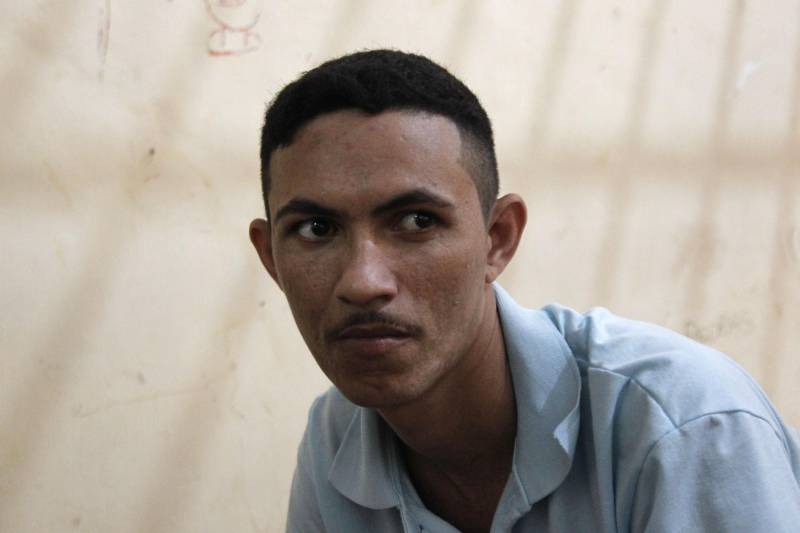 Wesley da Siva (foto) sempre aguarda o dia da visita com muita ansiedade, pois pra ele rever a mãe é um dos momentos mais aguardados. “É uma coisa muita boa ver a mãe da gente, pois nem todo o mês ela pode estar aqui e pra gente uma semana sem visita é muita coisa.
FOTO: AKIRA ONUMA / ASCOM SUSIPE
DATA: 12.05.2018
MARITUBA - PARÁ <div class='credito_fotos'>Foto: Akira Onuma / Ascom Susipe | <a href='/midias/2018/originais/b029328a-67c2-4940-ae03-0b7b748439cd.jpg' download><i class='fa-solid fa-download'></i> Download</a></div>