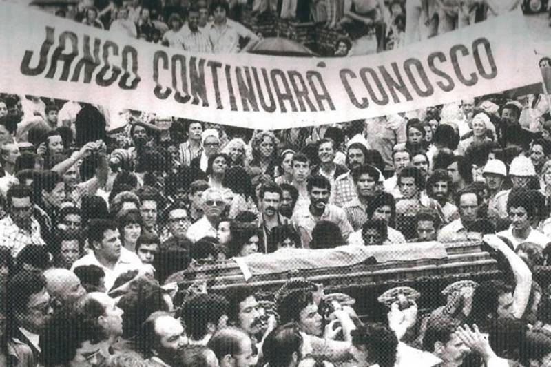 A sessão Cineclube Prata da Casa, do Cineclube Alexandrino Moreira, exibe nesta quinta-feira (22), e na próxima quinta (29), às 19 h, “Jango”, de Sílvio Tendler, com entrada franca. O Projeto Prata da Casa incentiva a divulgação de filmes nacionais, promovendo a exibição das obras em circuito alternativo.

FOTO: DIVULGAÇÃO
DATA: 21.11.2018
BELÉM - PARÁ <div class='credito_fotos'>Foto: Divulgação   |   <a href='/midias/2018/originais/b0383b3e-a95c-4004-8bba-59475554e5de.jpg' download><i class='fa-solid fa-download'></i> Download</a></div>