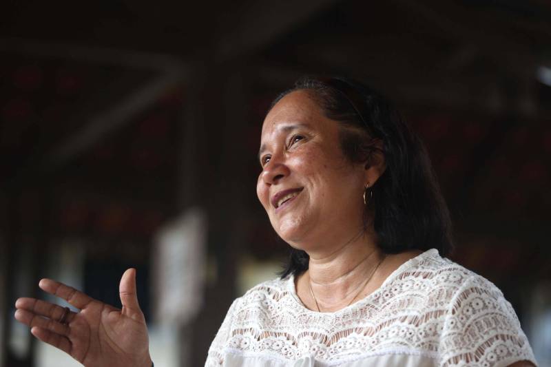 Nos municípios de Braganca e Capanema, no nordeste do Estado, as provas foram realizadas com tranquilidade. De acordo com a coordenadora do município de Braganca, Lena Amorim (foto), a tranquilidade no decorrer da manhã se deu devido a uma logística montada desde às quatro da manhã e com um coordenador em cada espaço. “Tudo ocorreu sem nenhuma eventualidade que colocasse em risco o andamento da prova”, comentou.
FOTO: MARCELO LELIS / AG. PARÁ
DATA: 24.06.2018
BRAGANÇA - PARÁ <div class='credito_fotos'>Foto: Marcelo Lelis / Ag. Pará | <a href='/midias/2018/originais/b0e9c759-f581-4238-9a93-647dcee11a32.jpg' download><i class='fa-solid fa-download'></i> Download</a></div>