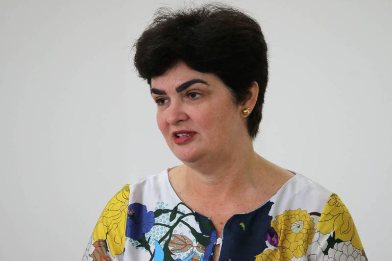 O CIIR tem a proposta de quebrar barreiras, diminuir transtornos, ampliar o acesso à saúde e também a esperança dessas pessoas de que realmente é possível melhorar a vida de todos. Ficamos felizes também, pois a criação de um centro de reabilitação sempre foi uma determinação do governador”, conta Heloísa Guimarães (foto).
FOTO: THALITA GARCIA / ASCOM INDSH
DATA: 21.03.2018
BELÉM - PARÁ <div class='credito_fotos'>Foto: THALITA GARCIA / ASCOM INDSH | <a href='/midias/2018/originais/b3997a37-93ca-4d65-9fa8-90aa4fc9f58b.jpg' download><i class='fa-solid fa-download'></i> Download</a></div>