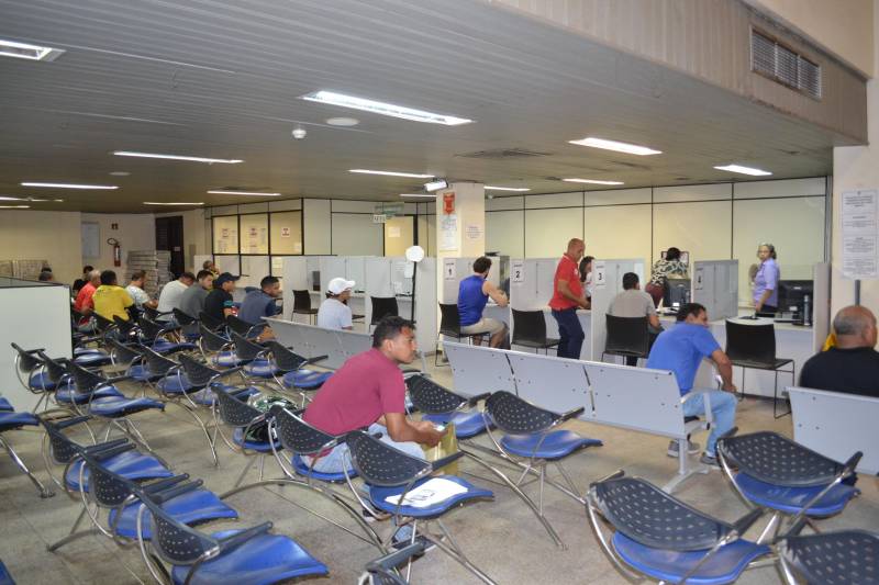 O Departamento Estadual de Trânsito do Pará (Detran-Pa, na foto), comemorou 46 anos de fundação. O órgão que é vinculado Secretaria de Estado da Segurança Pública e da Defesa Social (Segup) foi criado em 20 de dezembro de 1972 para controlar e fiscalizar o trânsito, no Estado.

FOTO: ARQUIVO / ASCOM DETRAN
DATA: 03.01.2010
BELÉM - PARÁ <div class='credito_fotos'>Foto: ASCOM DETRAN   |   <a href='/midias/2018/originais/b5ac23d0-d5b0-4680-a64e-16469752969b.jpg' download><i class='fa-solid fa-download'></i> Download</a></div>