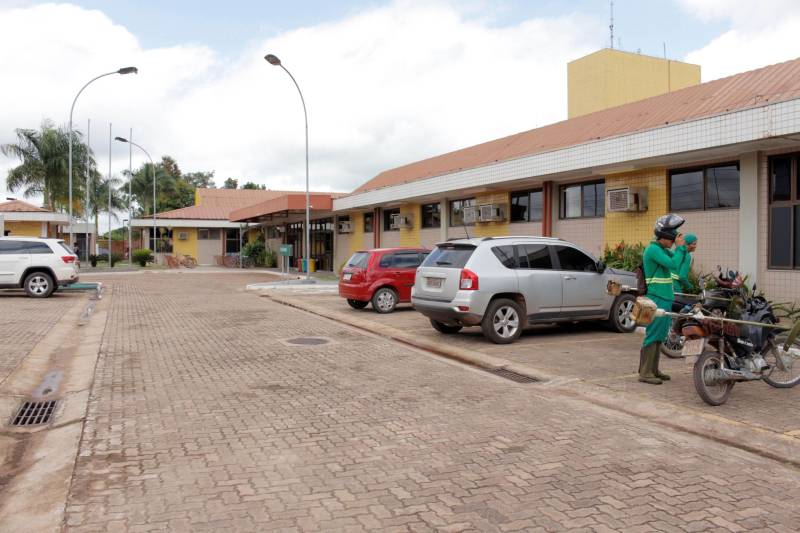 do Hospital Geral de Tailândia (HGT), que realiza uma média mensal de 120 partos. Única unidade hospitalar da mesorregião do nordeste paraense, o HGT presta atendimento de média complexidade para uma população estimada em 300 mil pessoas, sendo que 100 mil são do próprio município.
FOTO: ASCOM HGT
DATA: 11.05.2018
TAILÂNDIA - PARÁ <div class='credito_fotos'>Foto: ASCOM HGT TAILÂNDIA | <a href='/midias/2018/originais/b75a66db-8560-4384-bfc9-5f049b350622.jpg' download><i class='fa-solid fa-download'></i> Download</a></div>