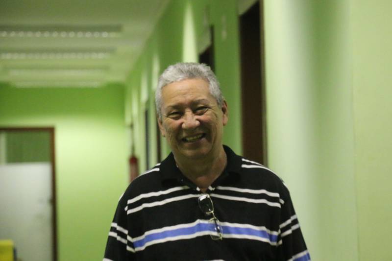 A partir de segunda-feira, 26, o Instituto de Assistência dos Servidores do Estado do Pará (Iasep) reúne todos os serviços da autarquia em sua nova sede administrativa, localizada na avenida Gentil Bittencourt, 2.175, em Belém. A mudança garante maior economia e agilidade na tramitação dos processos administrativos e busca tornar mais confortável o atendimento ao servidor público. "A centralização dos serviços vai facilitar sobretudo a vida do segurado, que não vai precisar ir antes no prédio da Dom Romualdo para depois vir à Gentil resolver questões de assistência", afirma Armando Marques(foto), 64 anos, servidor do setor de Gestão de Pessoas do Iasep.
FOTO: ASCOM / IASEP
DATA: 24.02.2018
BELÉM - PARÁ <div class='credito_fotos'>Foto: ASCOM IASEP | <a href='/midias/2018/originais/b8aff9f5-a33a-41af-86e8-a61563848b7d.jpg' download><i class='fa-solid fa-download'></i> Download</a></div>