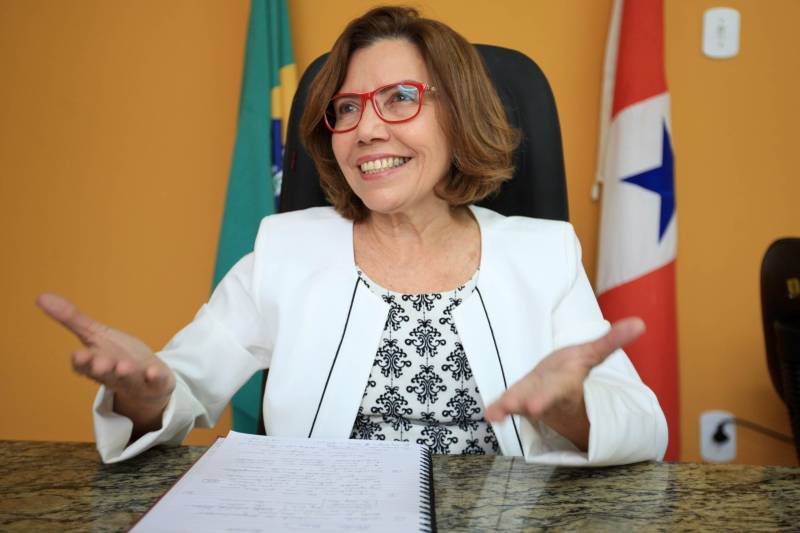 “Com a certificação a Santa Casa se insere em um cenário em prol da qualidade da assistência. Estudos demonstram que existem mortes evitáveis e o mundo inteiro se volta neste sentido. Compreendemos a necessidade de uma cultura de melhoria contínua. Com as mudanças, nós já observamos inclusive a redução de mortalidade na nossa unidade neonatal e nos óbitos maternos. O paciente que precisar de atendimento sabe que será bem atendido”, disse Rosângela Brandão Monteiro (foto), presidente da Santa Casa.
FOTO: MÁCIO FERREIRA / AG. PARÁ
DATA: 17.02.2018
BELÉM - PARÁ <div class='credito_fotos'>Foto: MÁCIO FERREIRA/ AG. PARÁ | <a href='/midias/2018/originais/b9bcc484-6100-4ce0-b3f1-f445db063e8c.jpg' download><i class='fa-solid fa-download'></i> Download</a></div>