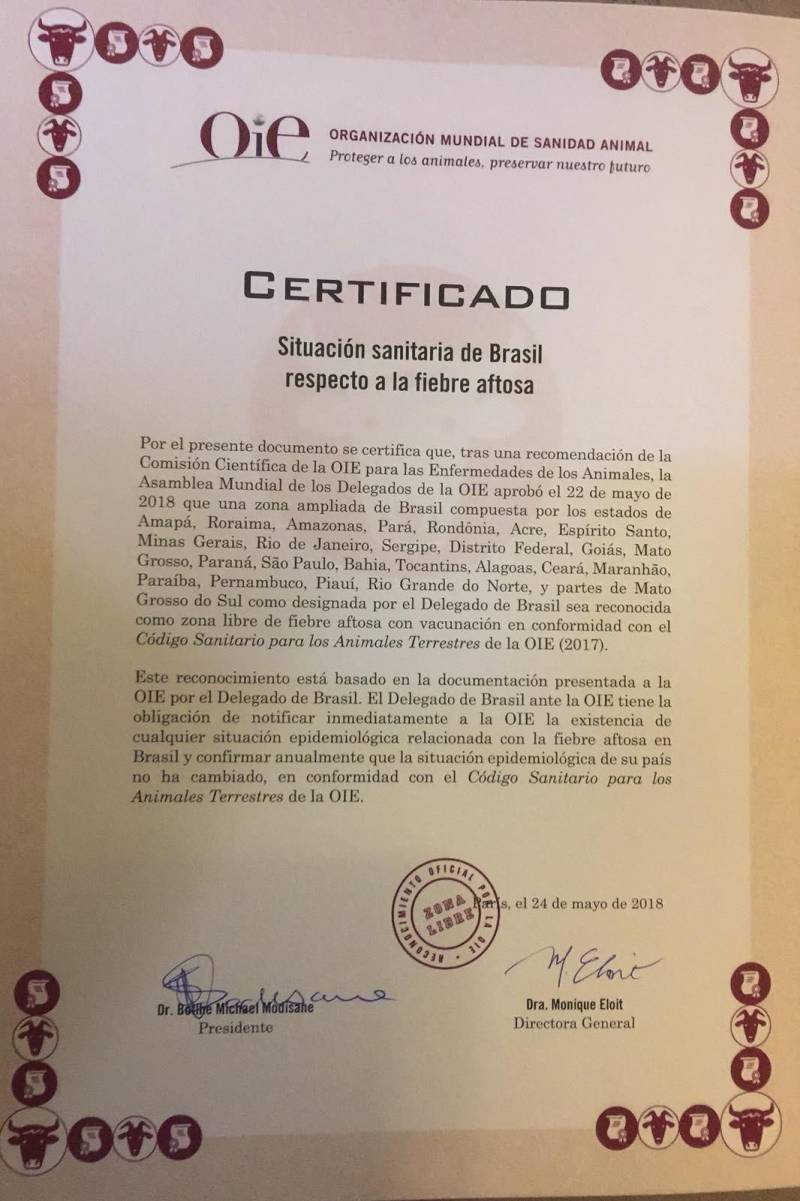 O Pará deu mais um passo importante na garantia da qualidade da carne paraense e na eficácia da preservação da sanidade dos animais. O Estado recebeu nesta quinta-feira (24) o reconhecimento internacional de área 100% livre da febre aftosa, durante a programação da 86ª Assembleia Geral da Organização Mundial de Saúde Animal (OIE), na cidade-sede do órgão, em Paris, na França.
FOTO: ASCOM / ADEPARÁ
DATA: 24.05.2018
PARIS <div class='credito_fotos'>Foto: ASCOM ADEPARÁ | <a href='/midias/2018/originais/bd2dcbc1-8c66-487e-9a59-3f8e05f893d6.jpg' download><i class='fa-solid fa-download'></i> Download</a></div>