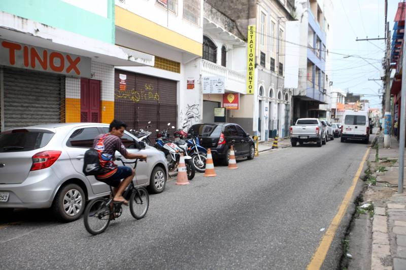Criada há cerca de quatro anos na Cidade Velha, a base comunitária da Polícia Militar (PM) já apresenta uma expressiva redução no número de  crimes registrados na área e no entorno – Reduto e Campina, estimada em 30% pelo coronel Carlos Emílio, diretor de Polícia Comunitária da PM. 

FOTO: SIDNEY OLIVEIRA / AG. PARÁ
DATA: 25.05.2018
BELÉM - PARÁ <div class='credito_fotos'>Foto: Sidney Oliveira/Ag. Pará   |   <a href='/midias/2018/originais/bf167500-1813-4214-a00f-cddbd4f82dd8.jpg' download><i class='fa-solid fa-download'></i> Download</a></div>