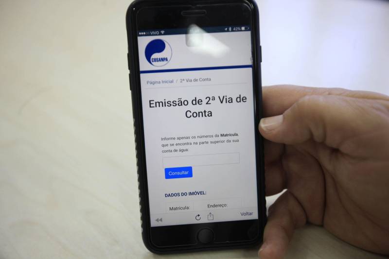 Um aplicativo através do qual se consegue acessar todos os serviços informatizados do Governo do Estado, de uma forma prática e interativa. Esse é o “Tá na Mão”, app que em breve será lançado pela
Empresa de Tecnologia da Informação e Comunicação do Estado do Pará ( Prodepa).
FOTO: RODOLFO OLIVEIRA / AG. PARÁ
DATA: 30.03.2018
BELÉM - PARÁ <div class='credito_fotos'>Foto: Rodolfo Oliveira/Ag. Pará | <a href='/midias/2018/originais/bfc90a30-1d27-4271-809b-21075f5ceb3a.jpg' download><i class='fa-solid fa-download'></i> Download</a></div>