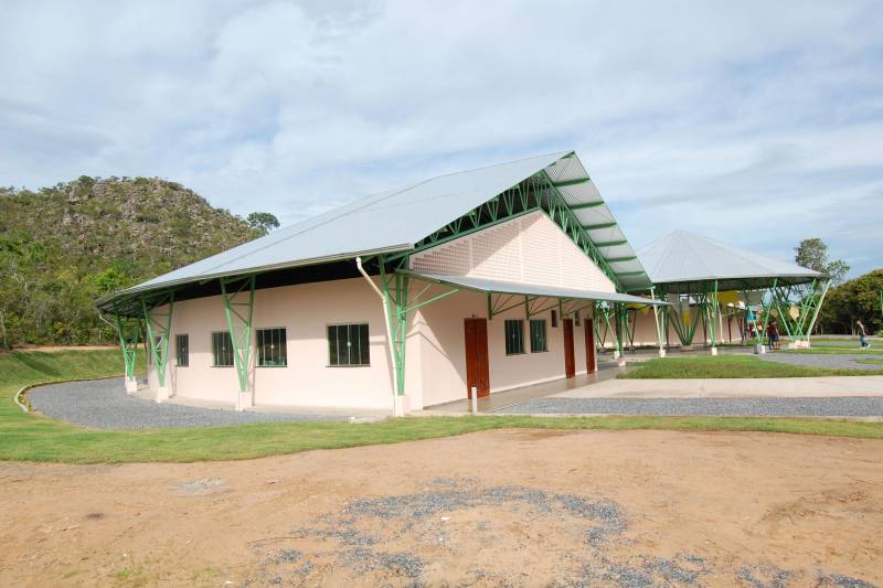 O investimento na obra, iniciada em 2017, soma aproximadamente R$ 3,4 milhões, oriundos de convênio entre a Secretaria de Estado de Meio Ambiente e Sustentabilidade e o Instituto do Patrimônio Artístico e Nacional (IPHAN). A área construída é de 1,4 mil metros quadrados. 

FOTO: MÁCIO FERREIRA / AG. PARÁ
DATA: 20.12.2018
MONTE ALEGRE - PARÁ <div class='credito_fotos'>Foto: MÁCIO FERREIRA/ AG. PARÁ   |   <a href='/midias/2018/originais/c7498291-21d1-4c55-a121-115554b7726f.jpg' download><i class='fa-solid fa-download'></i> Download</a></div>