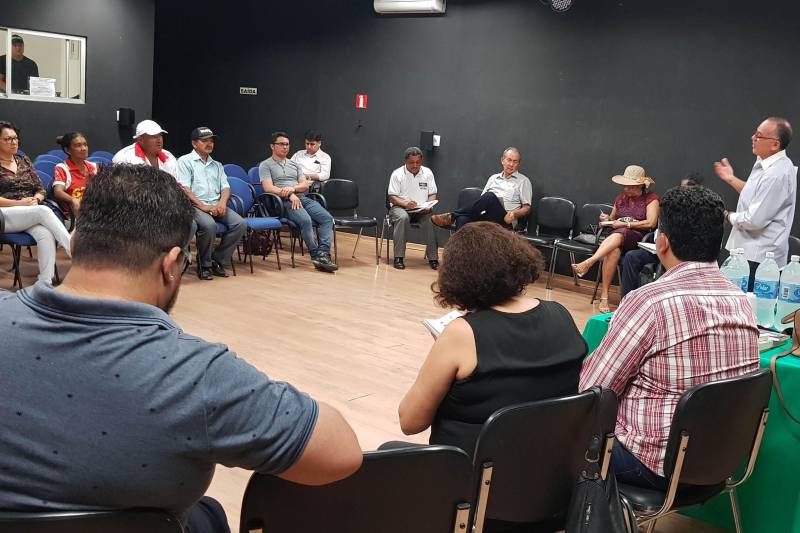 Com a finalização do termo de cooperação técnica firmado entre o governo do Estado e o Programa das Nações Unidas para o Desenvolvimento (Pnud) visando à implantação da política de Governança Pública Compartilhada e dos Fóruns Municipais de Socioeconomia, representantes da população de Tucuruí, um dos quatros municípios-pilotos na região, se reuniram nesta terça-feira (06) com as equipes do Pnud e do Centro Regional de Governo do Sudeste do Pará (CRGSP), no Centro de Esportes Unificados, no Bairro Santa Mônica.
FOTO: ASCOM CRGSP
DATA: 06.11.2018
TUCURUÍ - PARÁ <div class='credito_fotos'>Foto: ASCOM CRGSP | <a href='/midias/2018/originais/ce6658cb-93b6-4102-b3b2-10634763ee82.jpg' download><i class='fa-solid fa-download'></i> Download</a></div>