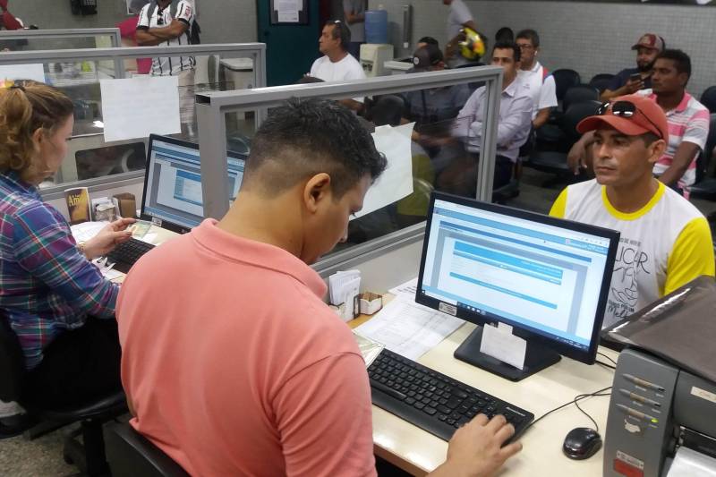 A abertura da Campanha da Copa, promovida pela Fundação Centro de Hemoterapia e Hematologia do Pará (Hemopa), neste sábado (9), foi marcada por alegria, descontração, apresentação cultural, comemoração de aniversário, prestação de serviços de saúde e até demonstração de jiu-jitsu.
FOTO: ASCOM HEMOPA
DATA: 09.06.2018
BELÉM - PARÁ <div class='credito_fotos'>Foto: Ascom Hemopa | <a href='/midias/2018/originais/cf079e9f-74c7-47e0-9cf7-2132a81f7c49.jpg' download><i class='fa-solid fa-download'></i> Download</a></div>
