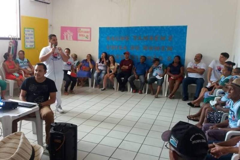 O Hospital Geral de Ipixuna (HGI), no nordeste paraense, realizou na manhã de sexta-feira (16) sua primeira ação da Campanha Novembro Azul, com palestra sobre câncer de próstata direcionada aos idosos do Grupo Idade Ativa.
FOTO: ASCOM HGI
DATA: 16.11.2018
IPIXUNA DO PARÁ - PARÁ <div class='credito_fotos'>Foto: ASCOM HGI | <a href='/midias/2018/originais/d4d5518e-516c-48e8-8939-d7674df337ea.jpg' download><i class='fa-solid fa-download'></i> Download</a></div>